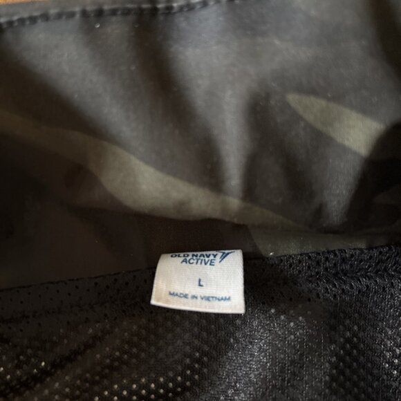 Old Navy Men’s Dark Green Camo Jacket Size Large Built In Hood - Picture 5 of 9